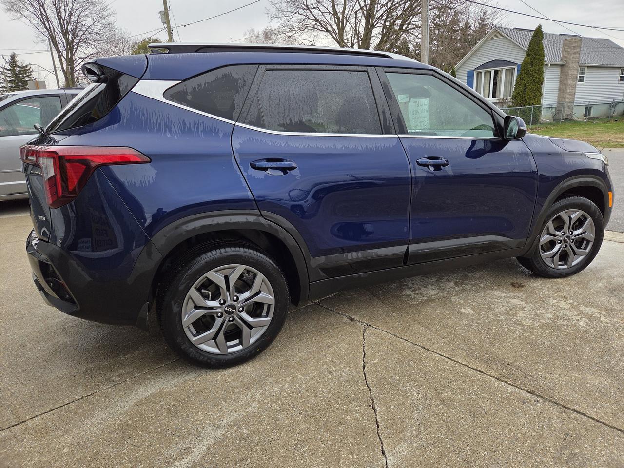2024 Kia Seltos EX Photo