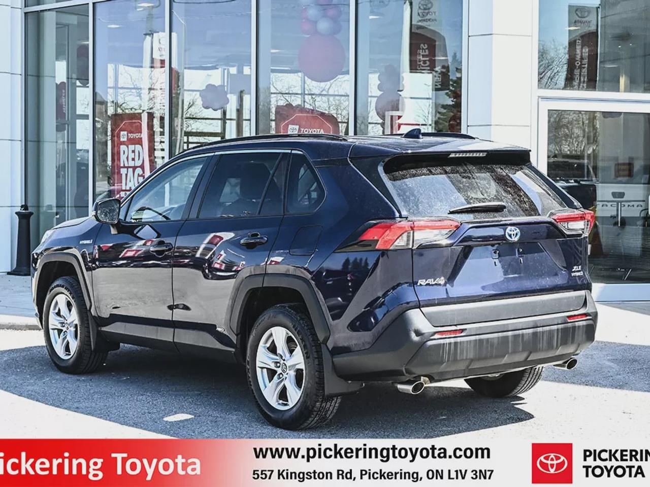 2021 Toyota RAV4 Hybrid XLE Photo3