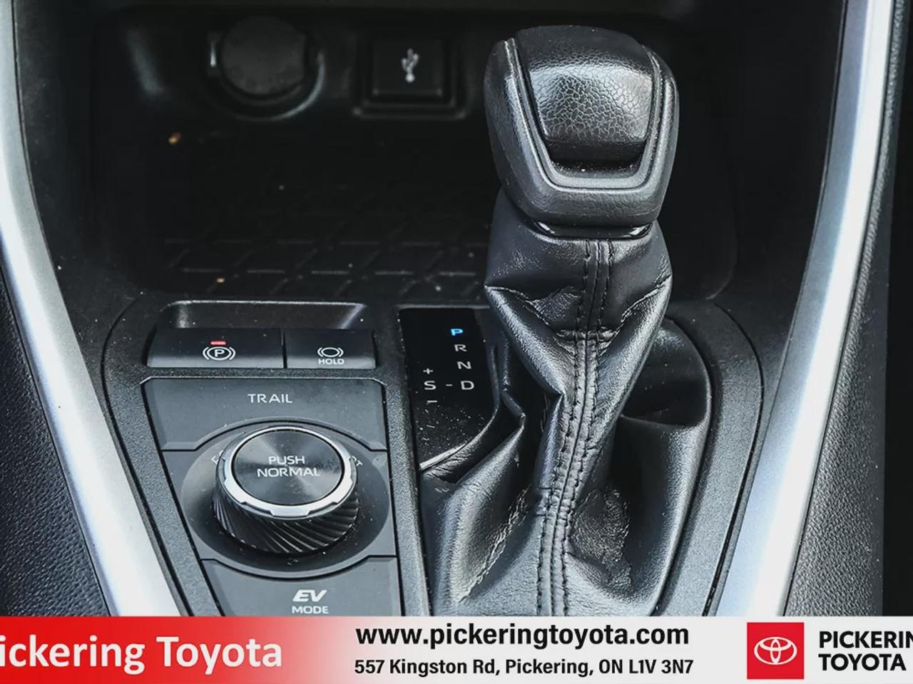 2021 Toyota RAV4 Hybrid XLE Photo