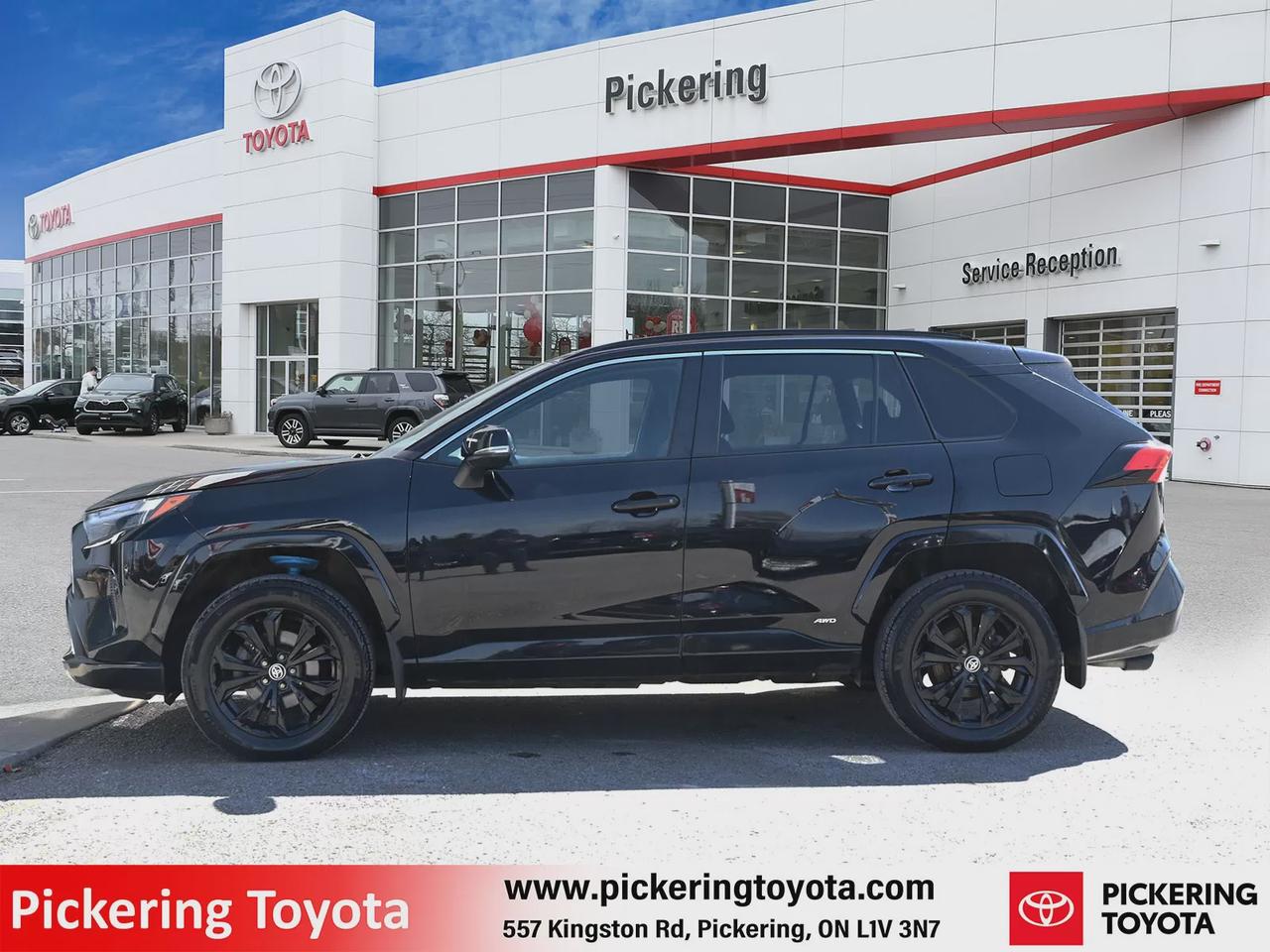 Used 2022 Toyota RAV4 Hybrid SE for sale in Pickering, ON