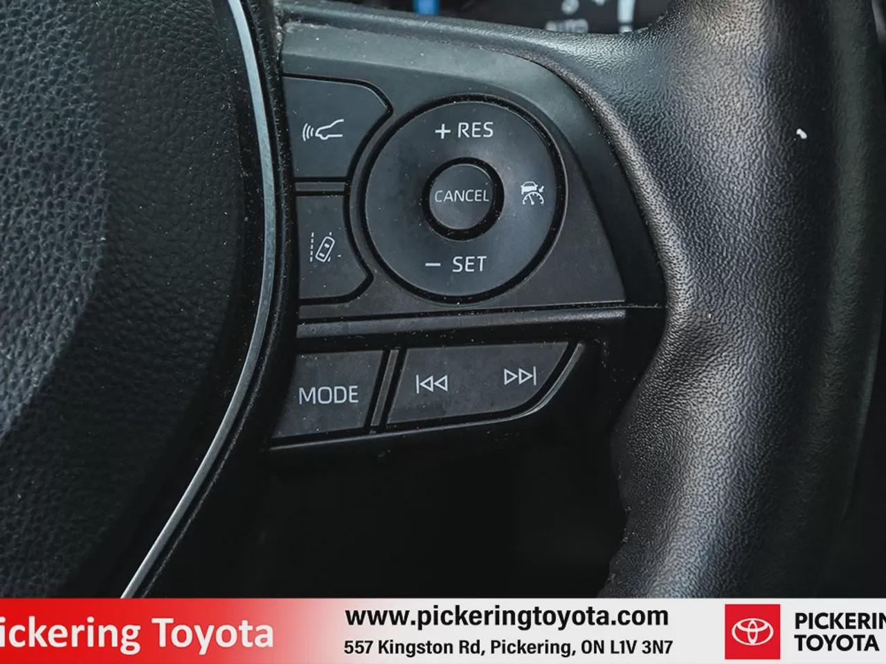 2022 Toyota RAV4 Hybrid SE Photo