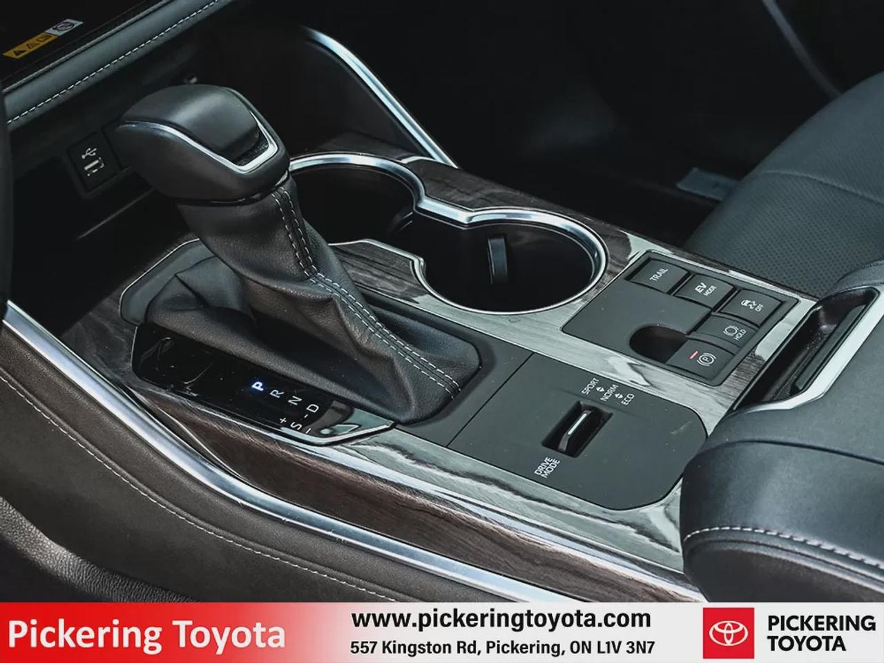 2024 Toyota Highlander Hybrid Limited Photo