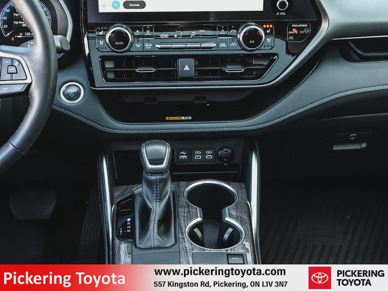 2024 Toyota Highlander Hybrid Limited Photo