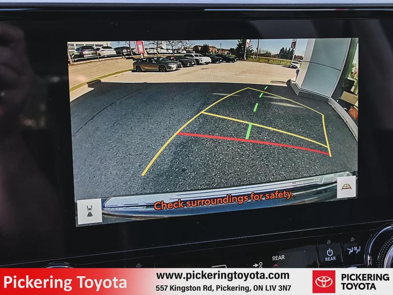 2024 Toyota Highlander Hybrid Limited Photo