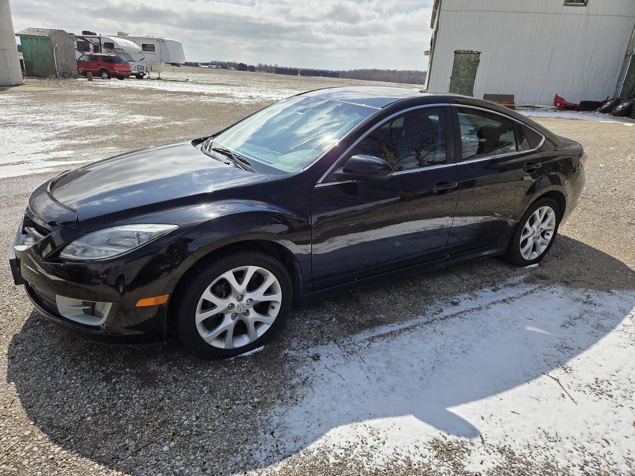 <div>&nbsp; ** ONE&nbsp; OWNER ** SOLD&nbsp; AS/IS* 2.5L.,&nbsp; AUTO.,&nbsp; LEATHER,&nbsp; MOONROOF,&nbsp; COLD&nbsp; AIR,&nbsp; RECENT NEW TIRES,&nbsp; ALLOYS,&nbsp; HEATED&nbsp; SEATS,&nbsp; NEW&nbsp; BATTERY.&nbsp; ONE&nbsp; SENIOR&nbsp; OWNER&nbsp; TRADE&nbsp; FROM&nbsp; IN&nbsp; THE&nbsp; VILLAGE.&nbsp; ACCIDENT&nbsp; FREE.&nbsp; STILL&nbsp; DRIVES&nbsp; GOOD.&nbsp; NO WARNING&nbsp; LIGHTS&nbsp; ON&nbsp; DASH. (Because of the high milage and the age, we are offering it as traded. Will require some repairs to pass safety standards, at buyers expense). WELL&nbsp; WORTH&nbsp; A&nbsp; LOOK !&nbsp;</div>