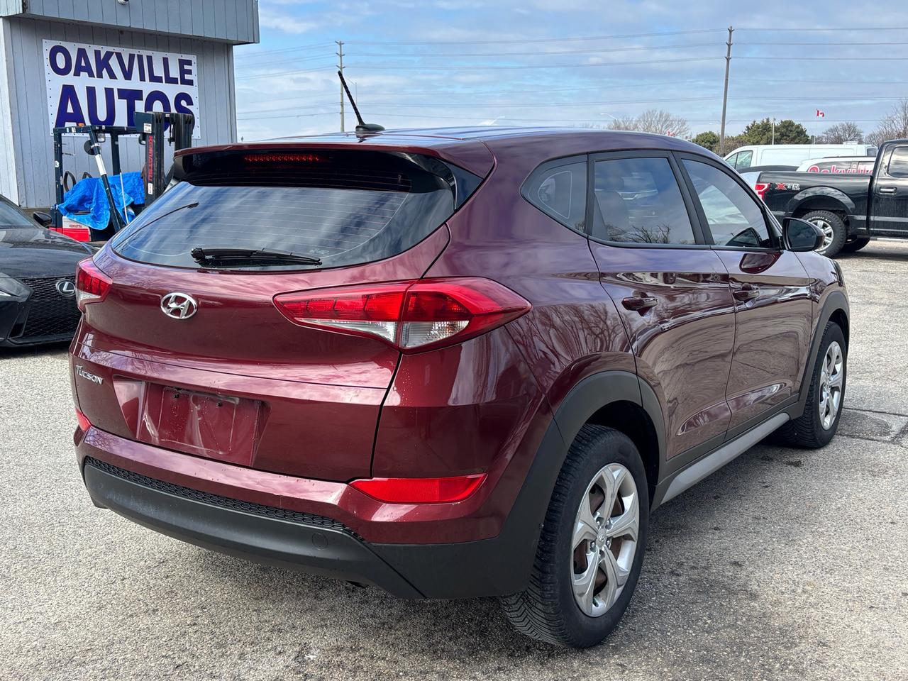 2017 Hyundai Tucson FWD 4DR 2.0L Photo