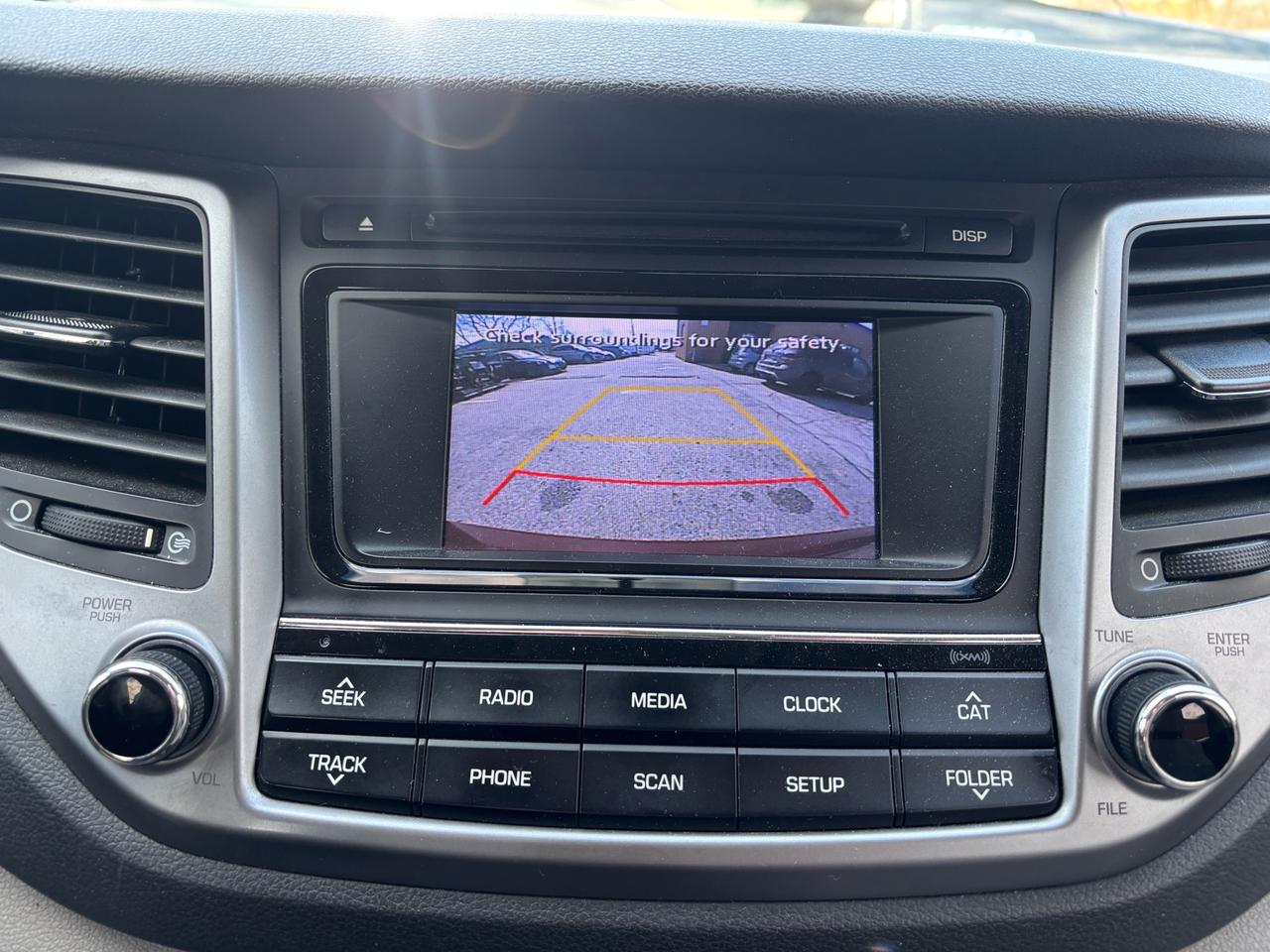 2017 Hyundai Tucson FWD 4DR 2.0L Photo