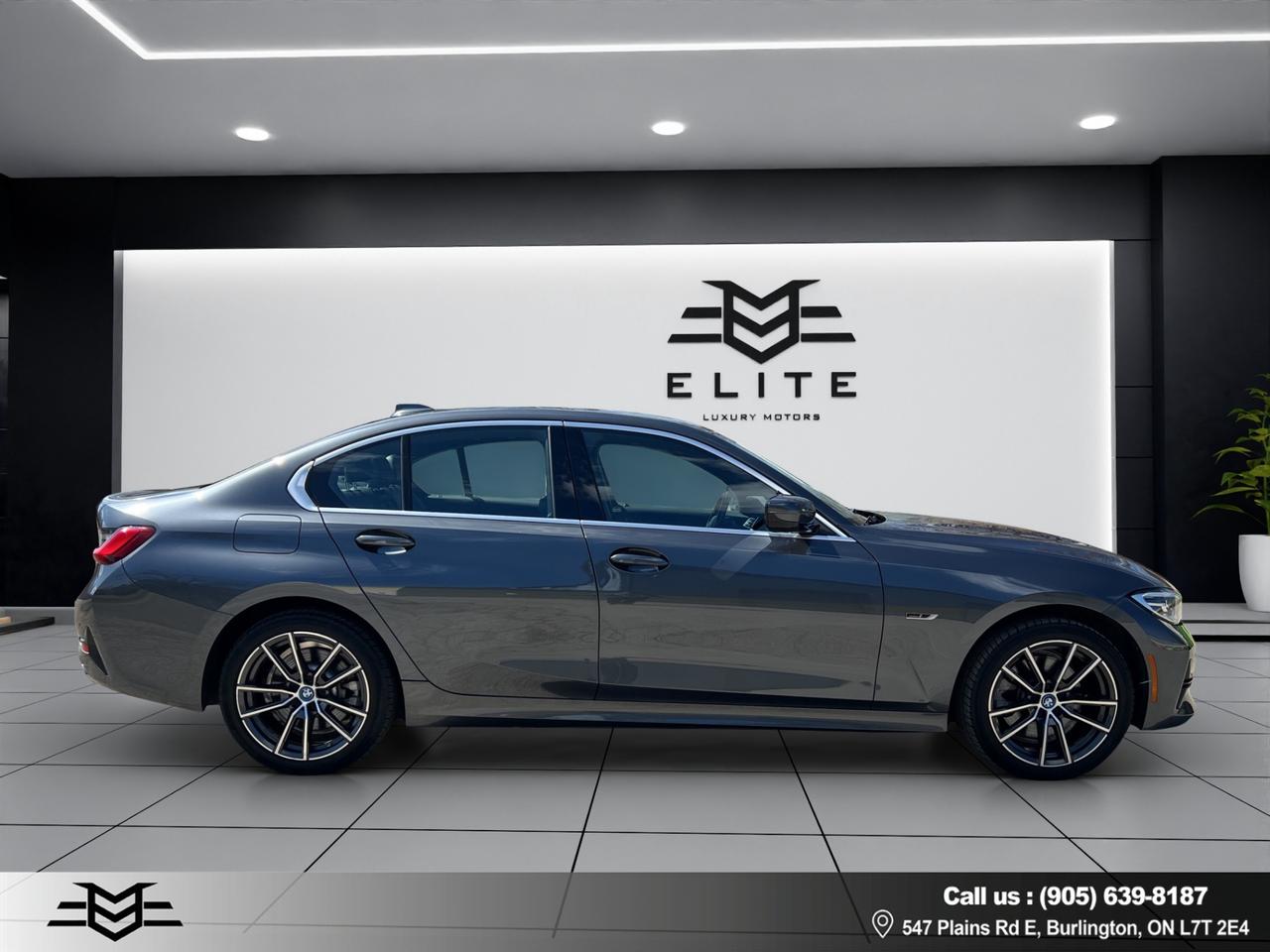 2022 BMW 3 Series 330e xDrive Plug-In Hybrid - Leather - Sunroof !! Photo