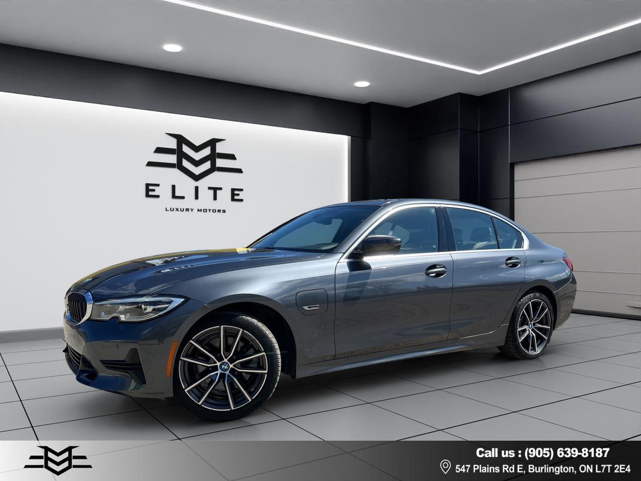2022 BMW 3 Series 330e xDrive Plug-In Hybrid - Leather - Sunroof !! Photo