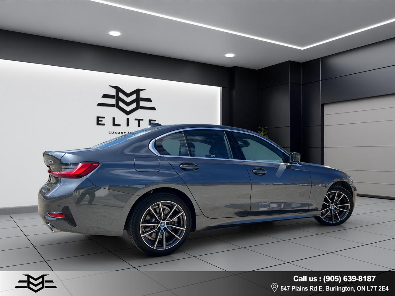 2022 BMW 3 Series 330e xDrive Plug-In Hybrid - Leather - Sunroof !! Photo