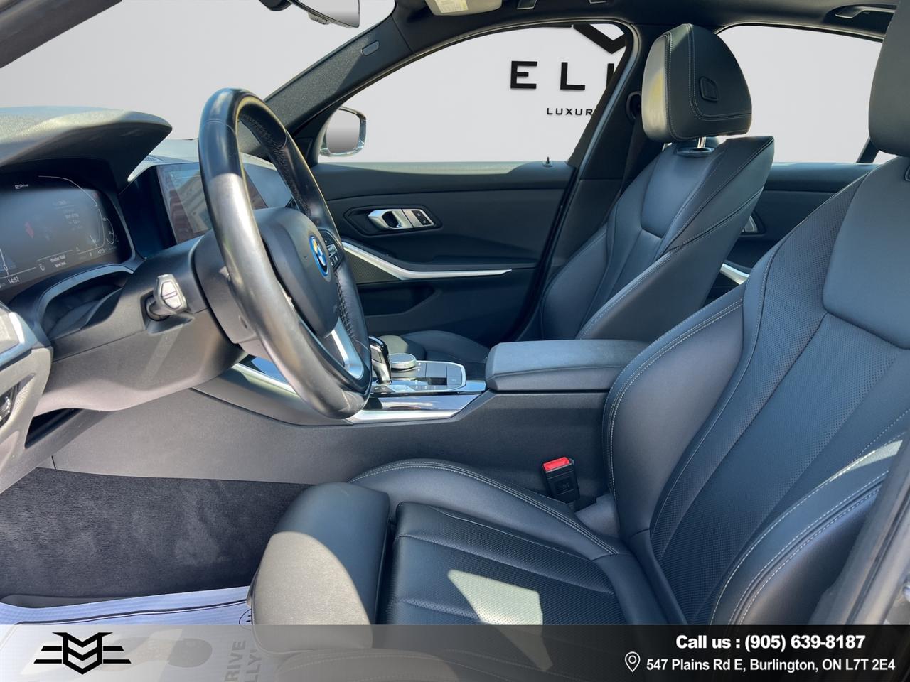 2022 BMW 3 Series 330e xDrive Plug-In Hybrid - Leather - Sunroof !! Photo
