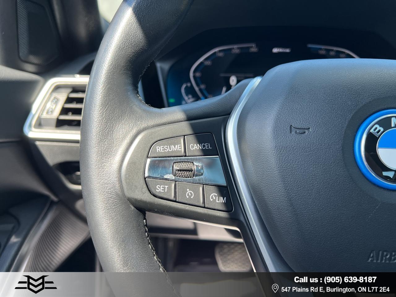 2022 BMW 3 Series 330e xDrive Plug-In Hybrid - Leather - Sunroof !! Photo