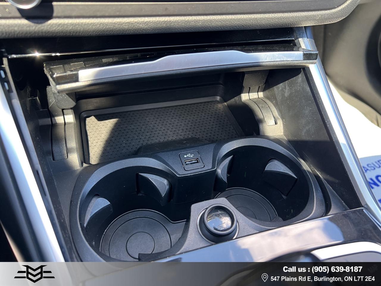2022 BMW 3 Series 330e xDrive Plug-In Hybrid - Leather - Sunroof !! Photo