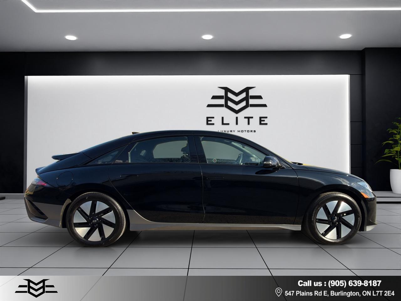 2024 Hyundai IONIQ 6 PREFERRED AWD Long Range - One Owner Car !!! Photo