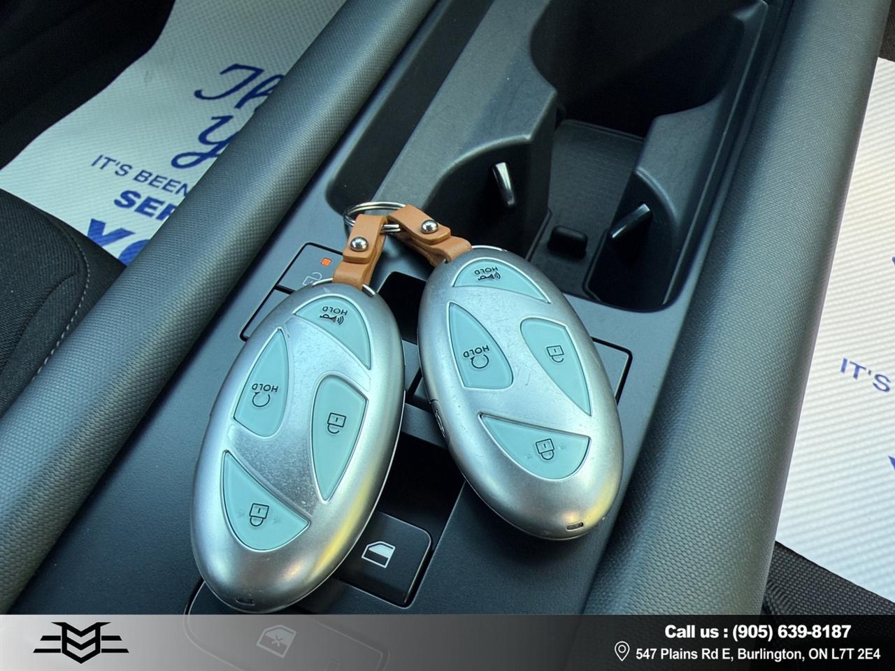 2024 Hyundai IONIQ 6 PREFERRED AWD Long Range - One Owner Car !!! Photo