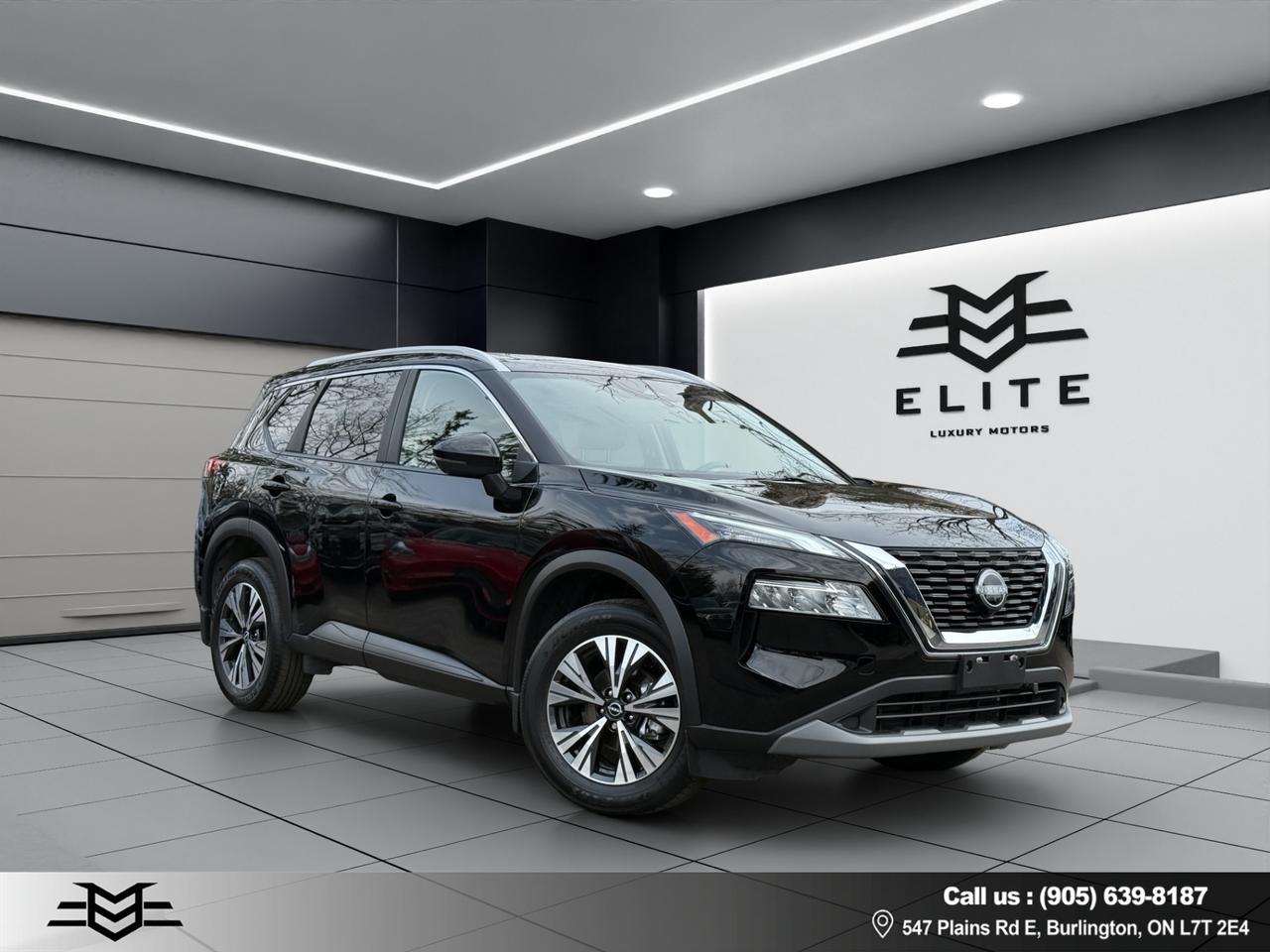 2023 Nissan Rogue SV MOONROOF AWD - LOW LOW KMS !!! Photo2