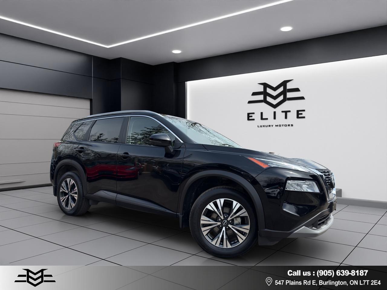 2023 Nissan Rogue SV MOONROOF AWD - LOW LOW KMS !!! Photo