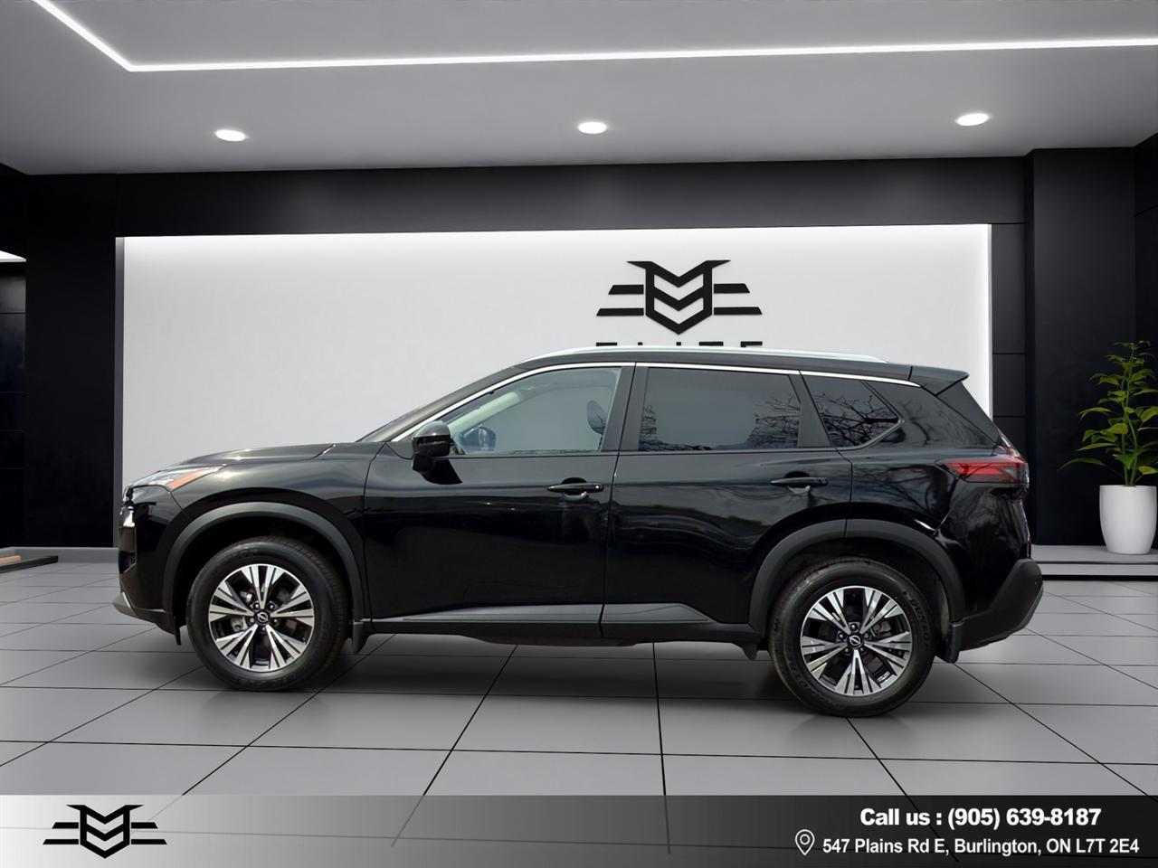 2023 Nissan Rogue SV MOONROOF AWD - LOW LOW KMS !!! Photo