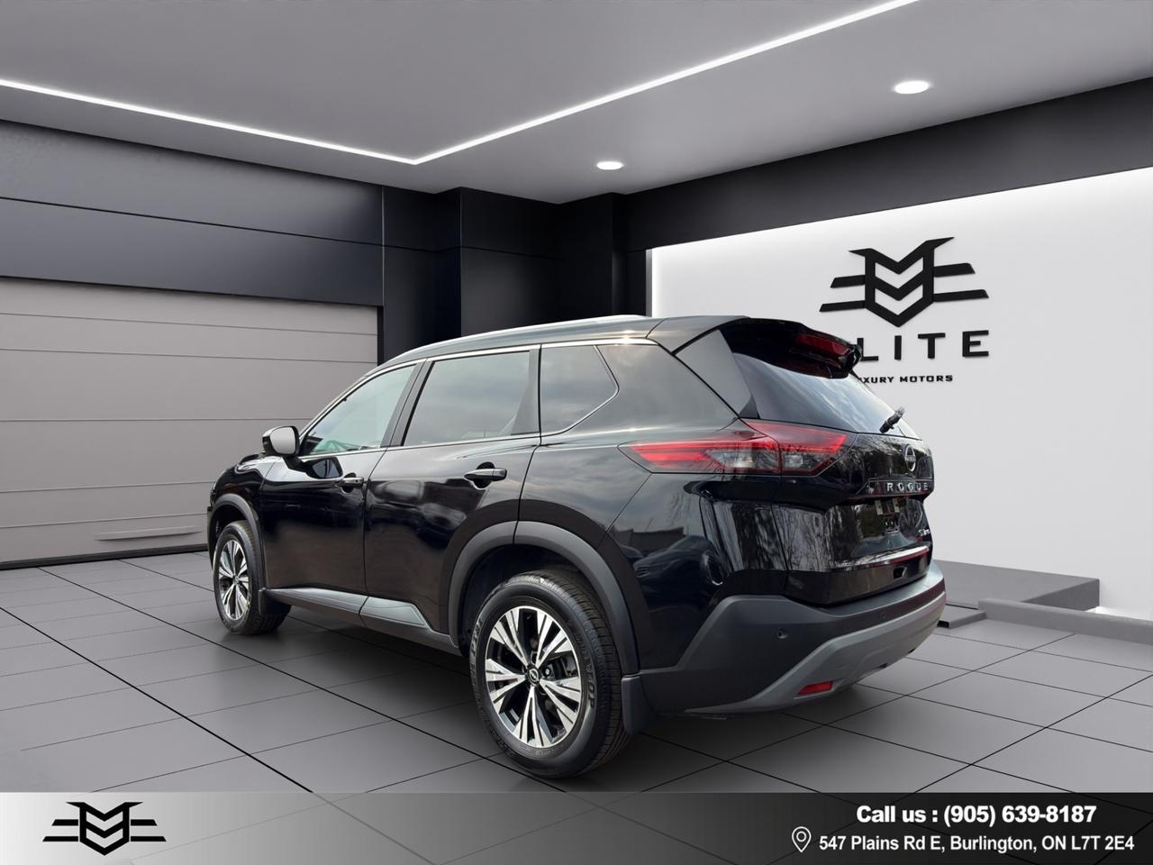 2023 Nissan Rogue SV MOONROOF AWD - LOW LOW KMS !!! Photo