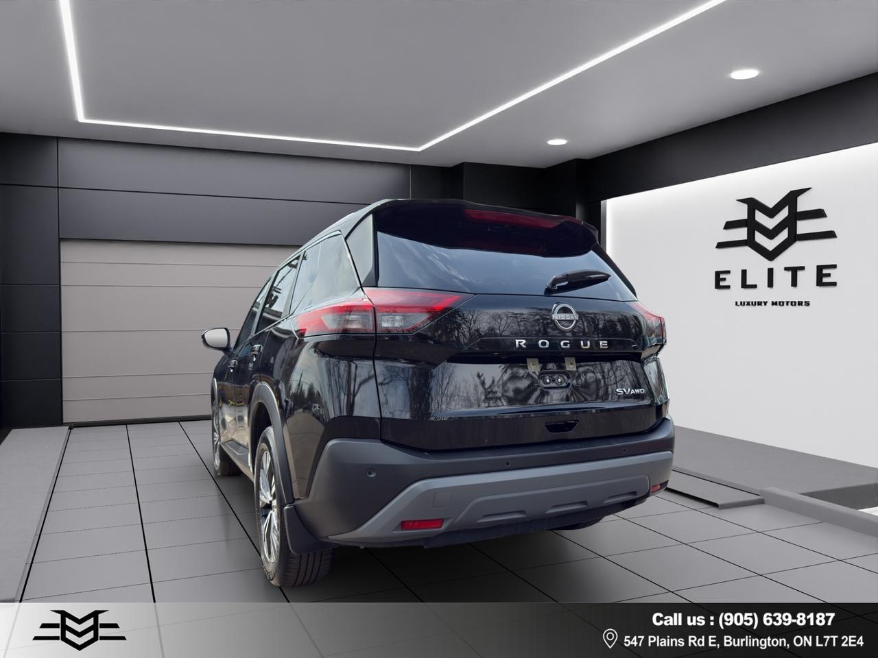 2023 Nissan Rogue SV MOONROOF AWD - LOW LOW KMS !!! Photo