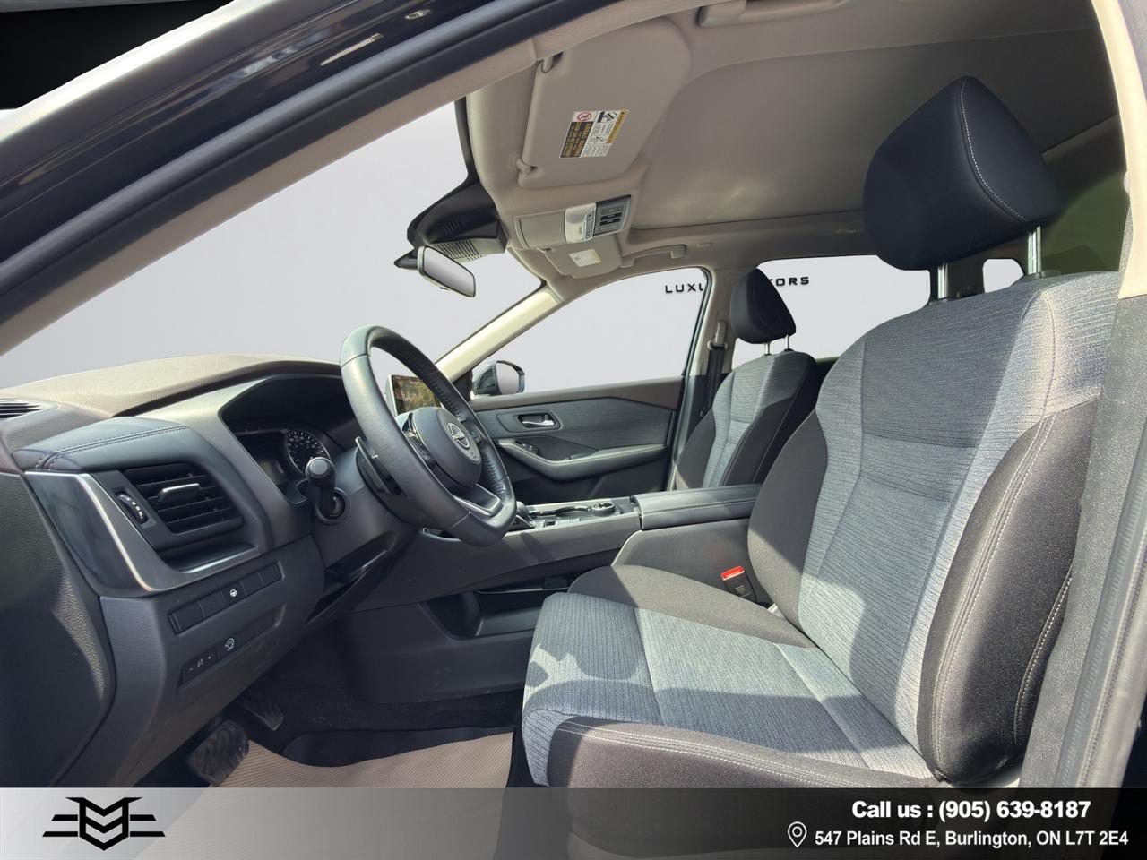2023 Nissan Rogue SV MOONROOF AWD - LOW LOW KMS !!! Photo