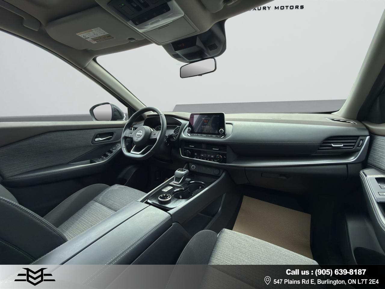 2023 Nissan Rogue SV MOONROOF AWD - LOW LOW KMS !!! Photo