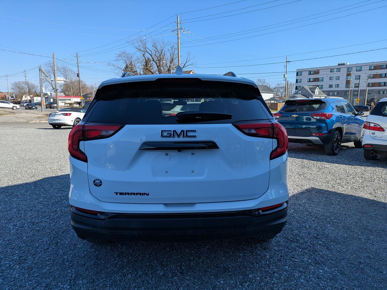 2019 GMC Terrain FWD 4DR SLE Photo3