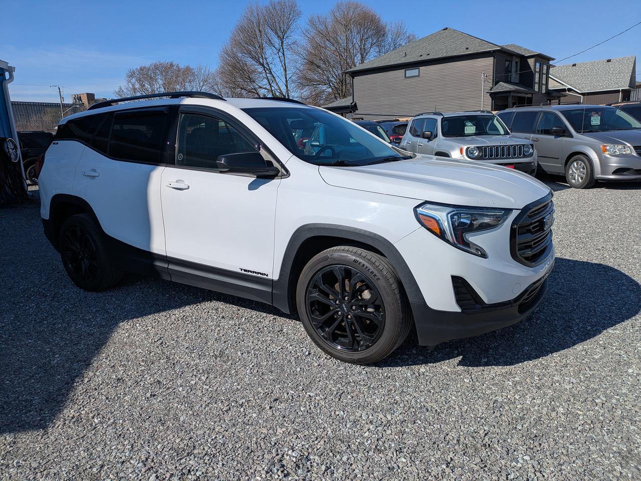 2019 GMC Terrain FWD 4DR SLE Photo