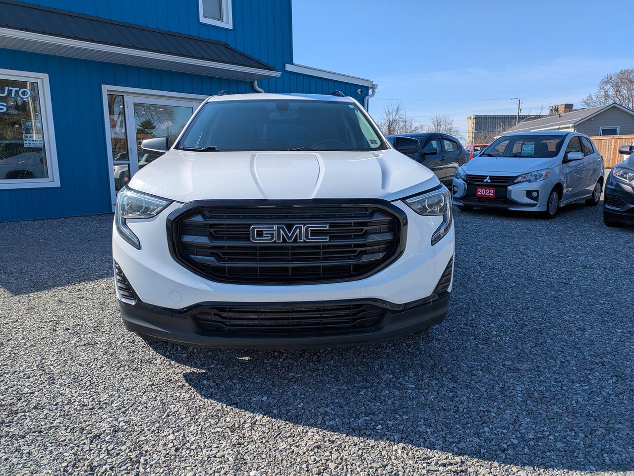 2019 GMC Terrain FWD 4DR SLE Photo
