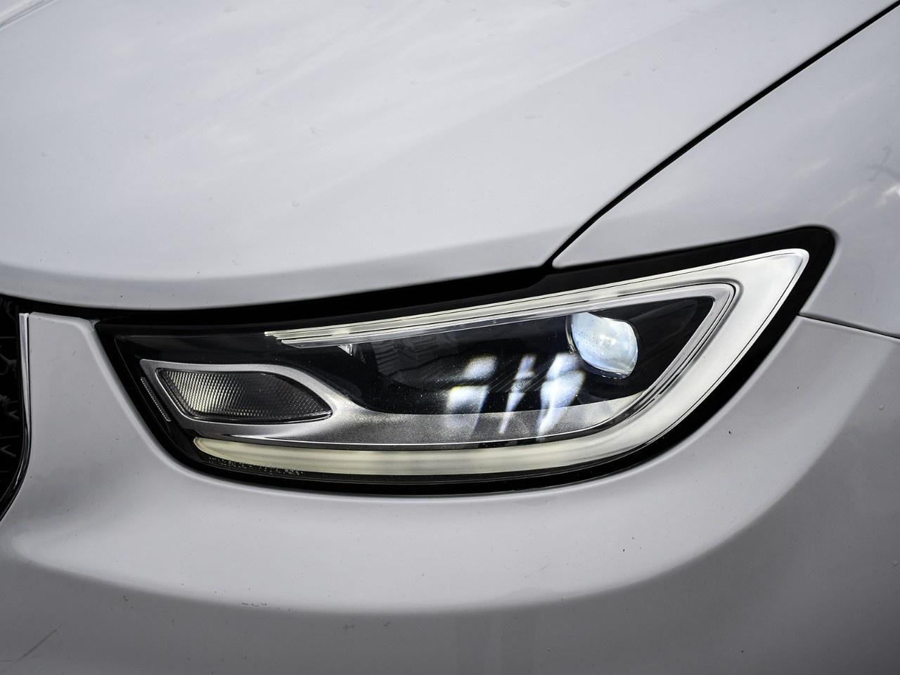 2023 Chrysler Pacifica Touring L FWD Photo