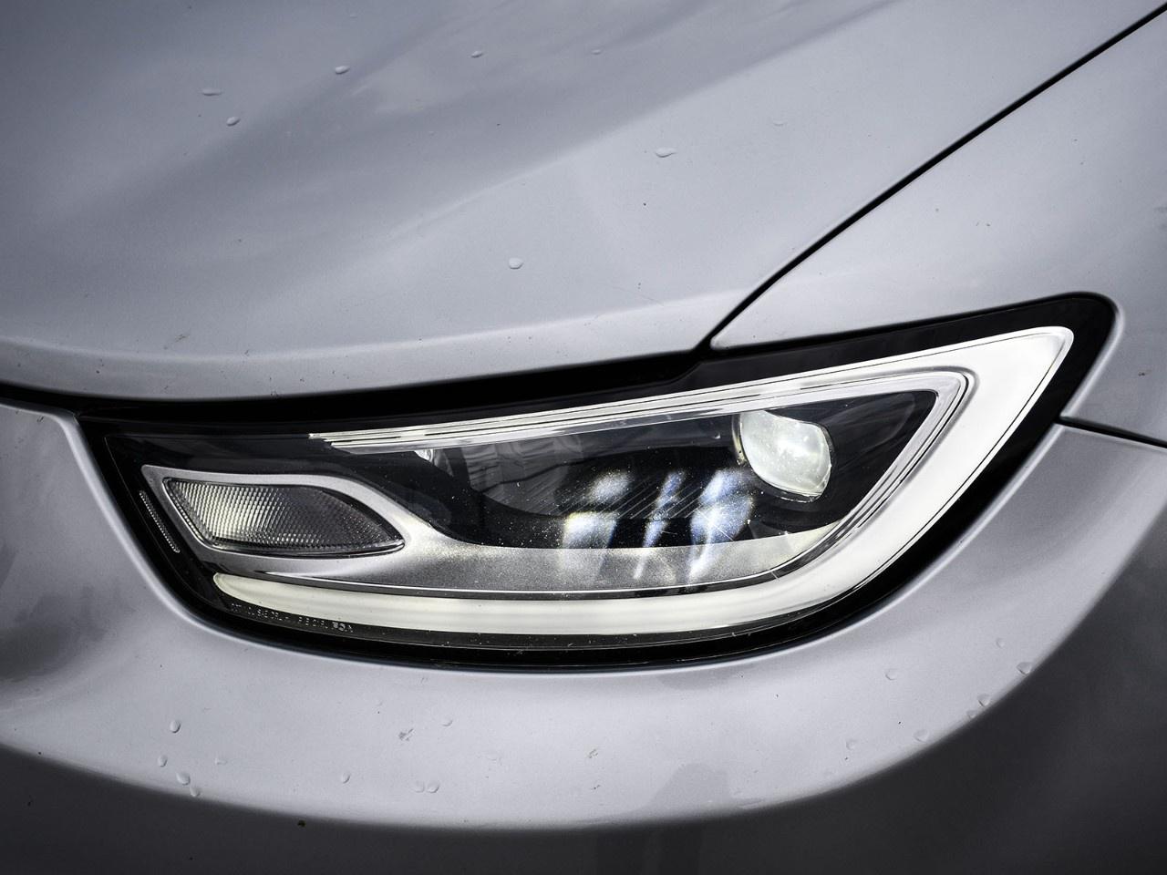 2023 Chrysler Pacifica Touring L FWD Photo