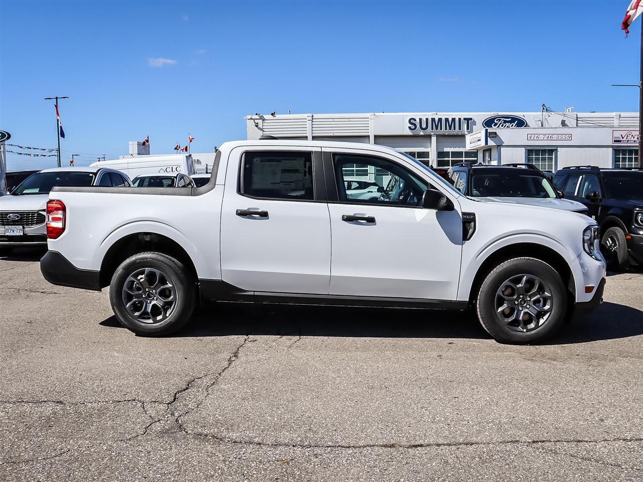 2026 Ford Maverick XLT Photo3