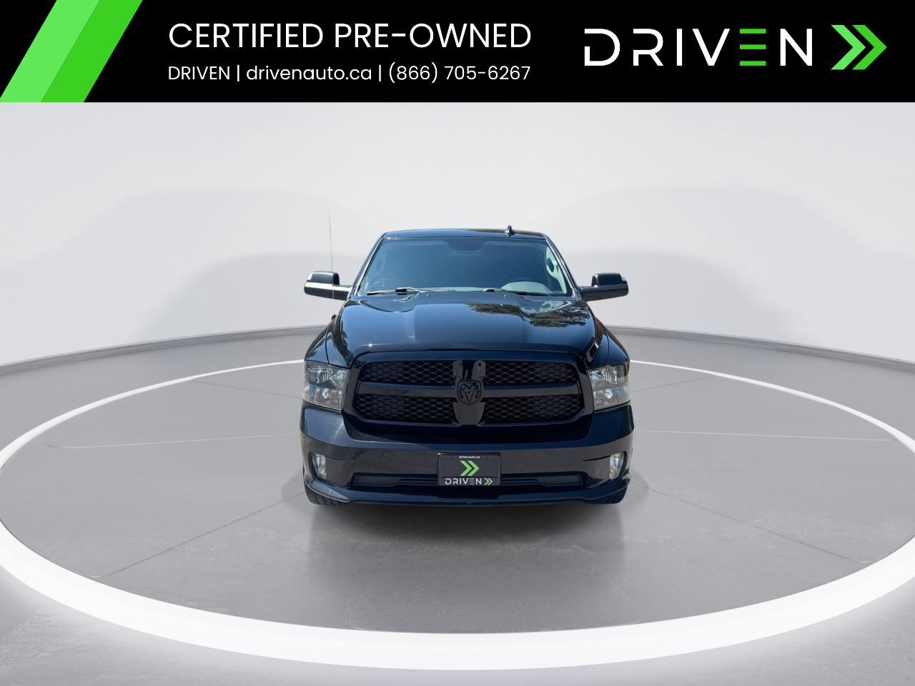 2020 RAM 1500 Classic EXPRESS 4X4 CREW CAB 5'7" BOX Photo2