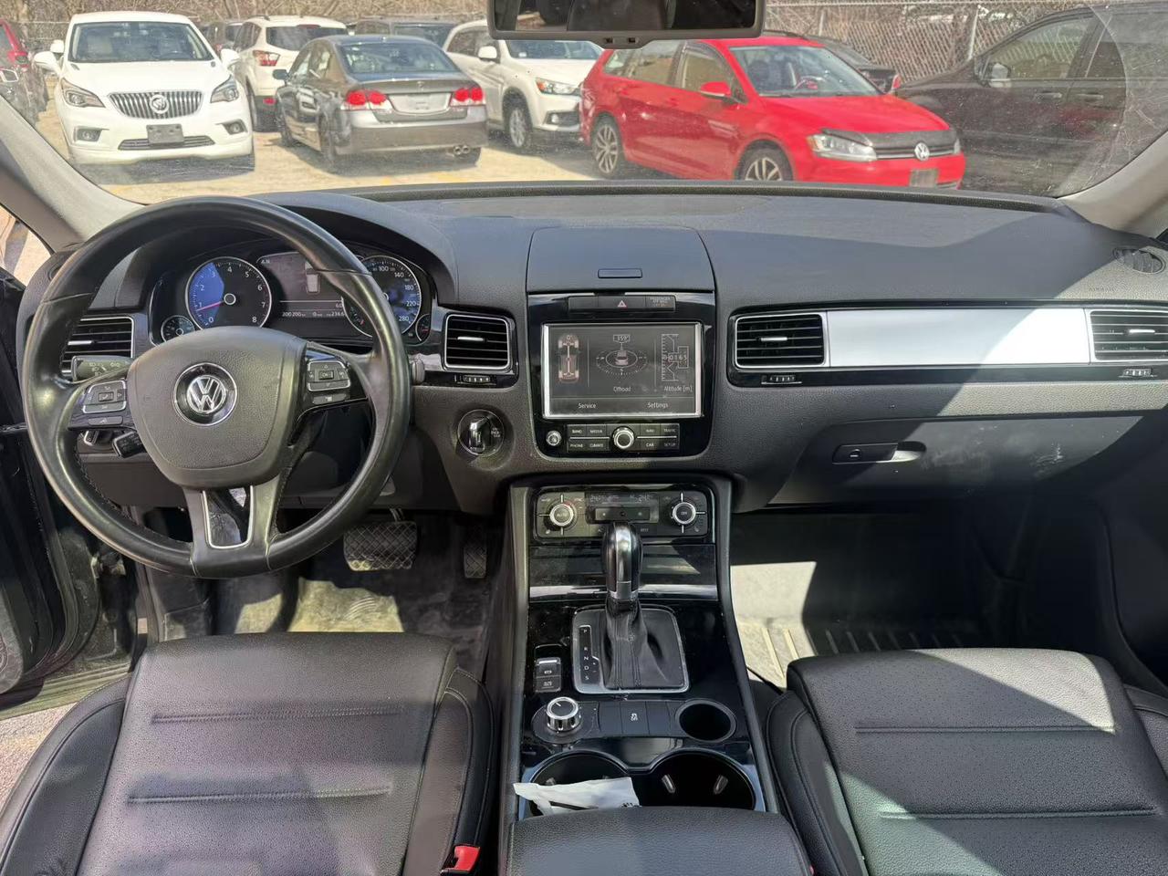 2012 Volkswagen Touareg 4dr V6 Comfortline Photo