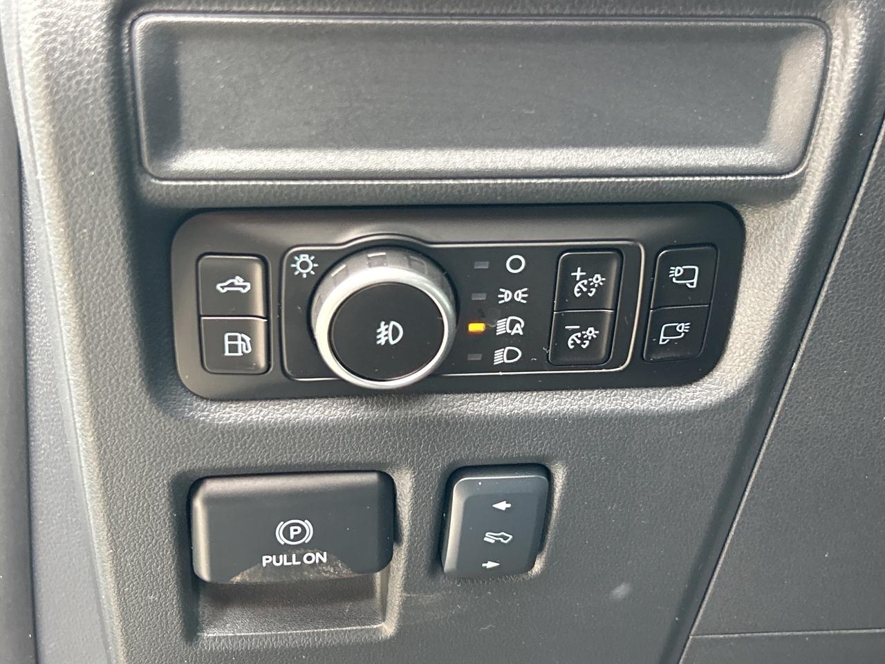 2025 Ford F-150 Lariat 4WD SuperCrew 5.5' Box Photo