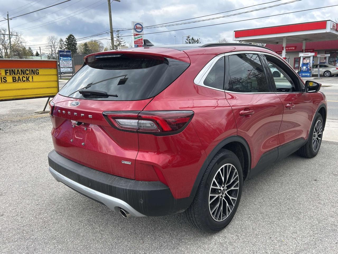 2025 Ford Escape PHEV FWD Photo4
