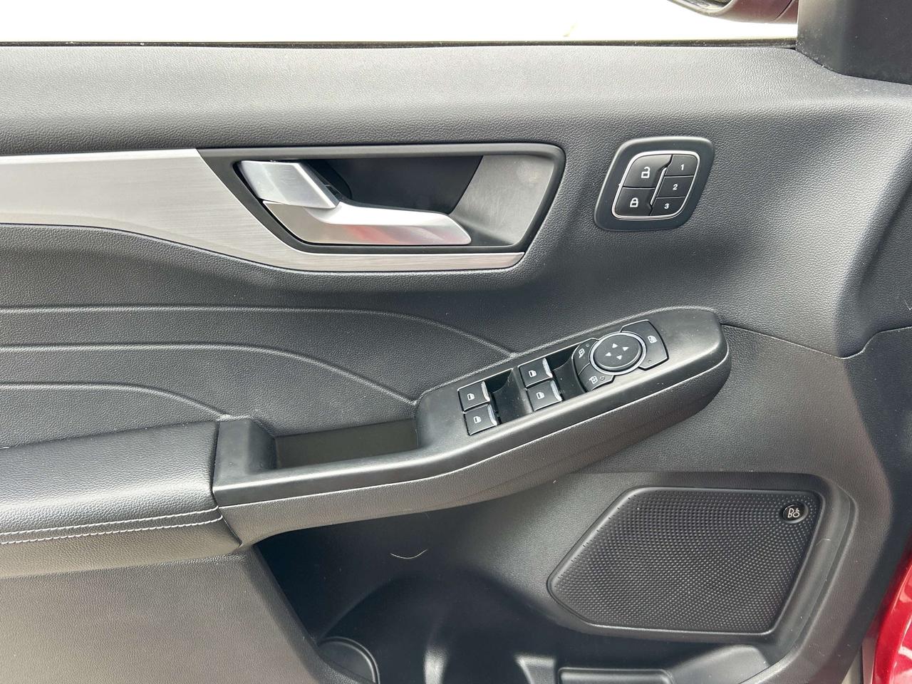2025 Ford Escape PHEV FWD Photo