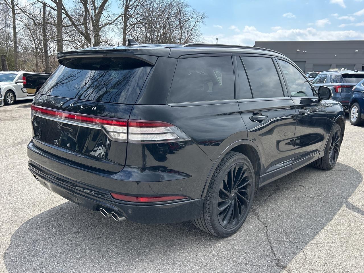 2023 Lincoln Aviator Reserve AWD Photo3