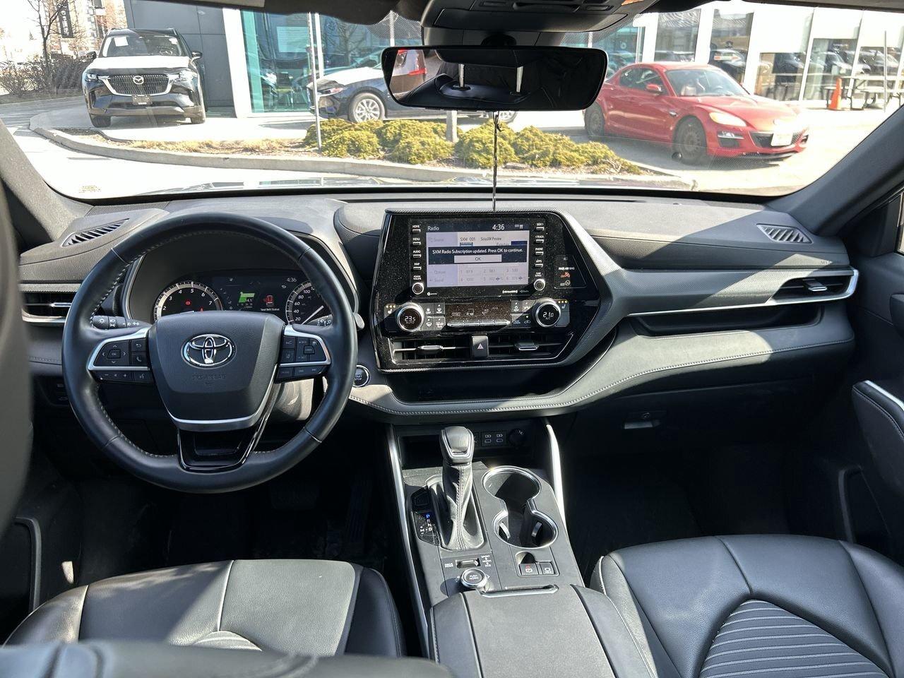 2022 Toyota Highlander XSE AWD V6 Performance, Everyday Versatility Photo