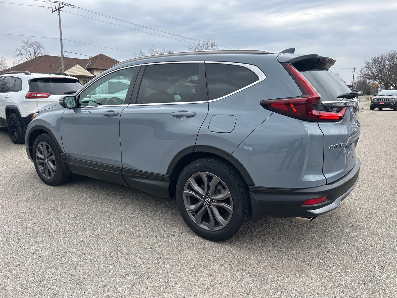 2020 Honda CR-V SPORT, SUNROOF, BACK UP CAMERA, REMOTE START! - Photo #4