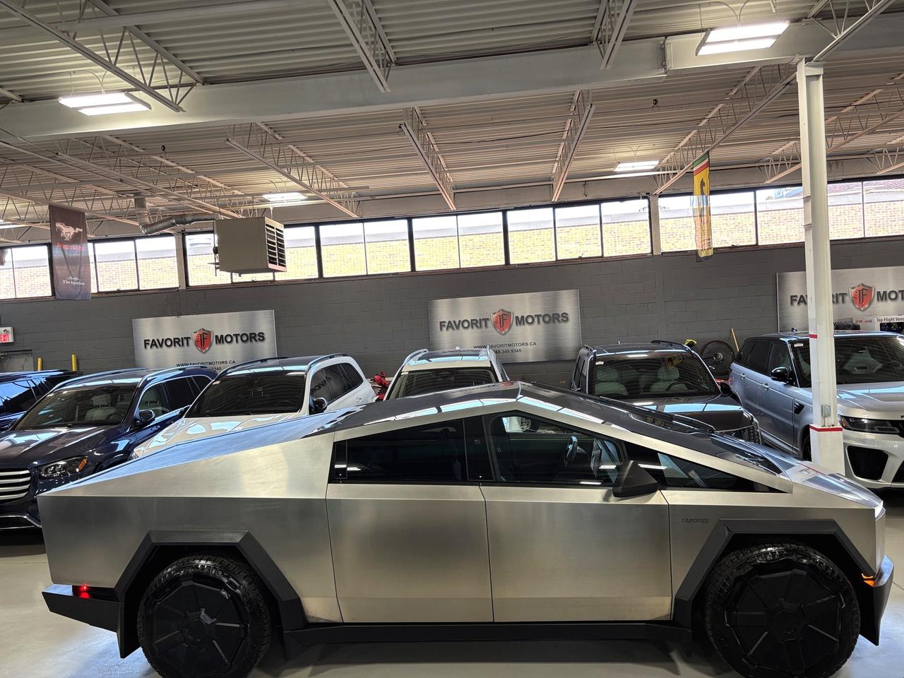 2024 Tesla Cybertruck AWD|FOUNDATIONSERIES|FULLSELFDRIVING|NAV|AMBIENT|+ Photo