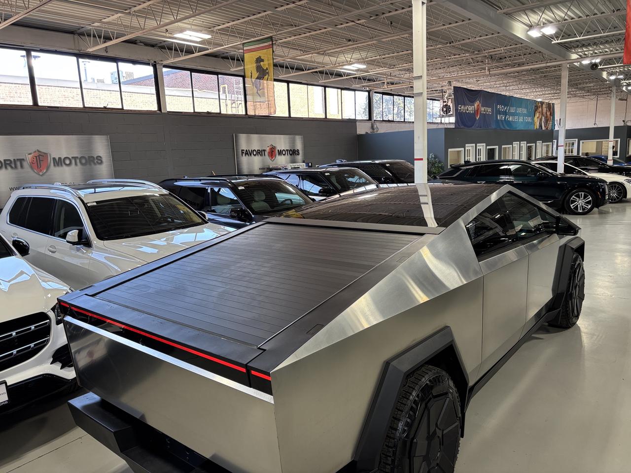 2024 Tesla Cybertruck AWD|FOUNDATIONSERIES|FULLSELFDRIVING|NAV|AMBIENT|+ Photo