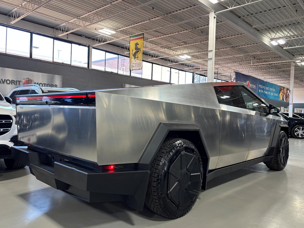 2024 Tesla Cybertruck AWD|FOUNDATIONSERIES|FULLSELFDRIVING|NAV|AMBIENT|+ Photo