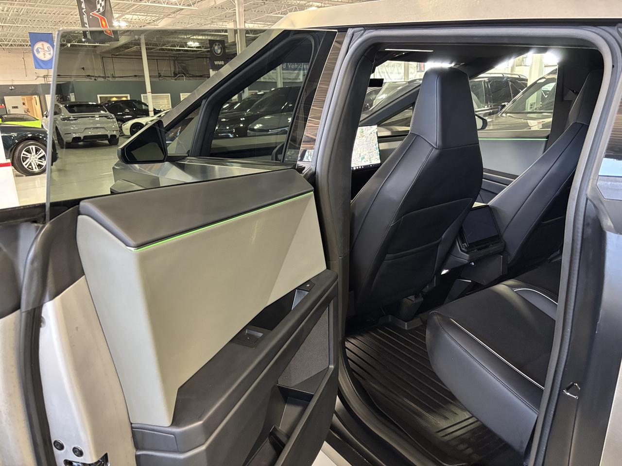 2024 Tesla Cybertruck AWD|FOUNDATIONSERIES|FULLSELFDRIVING|NAV|AMBIENT|+ Photo