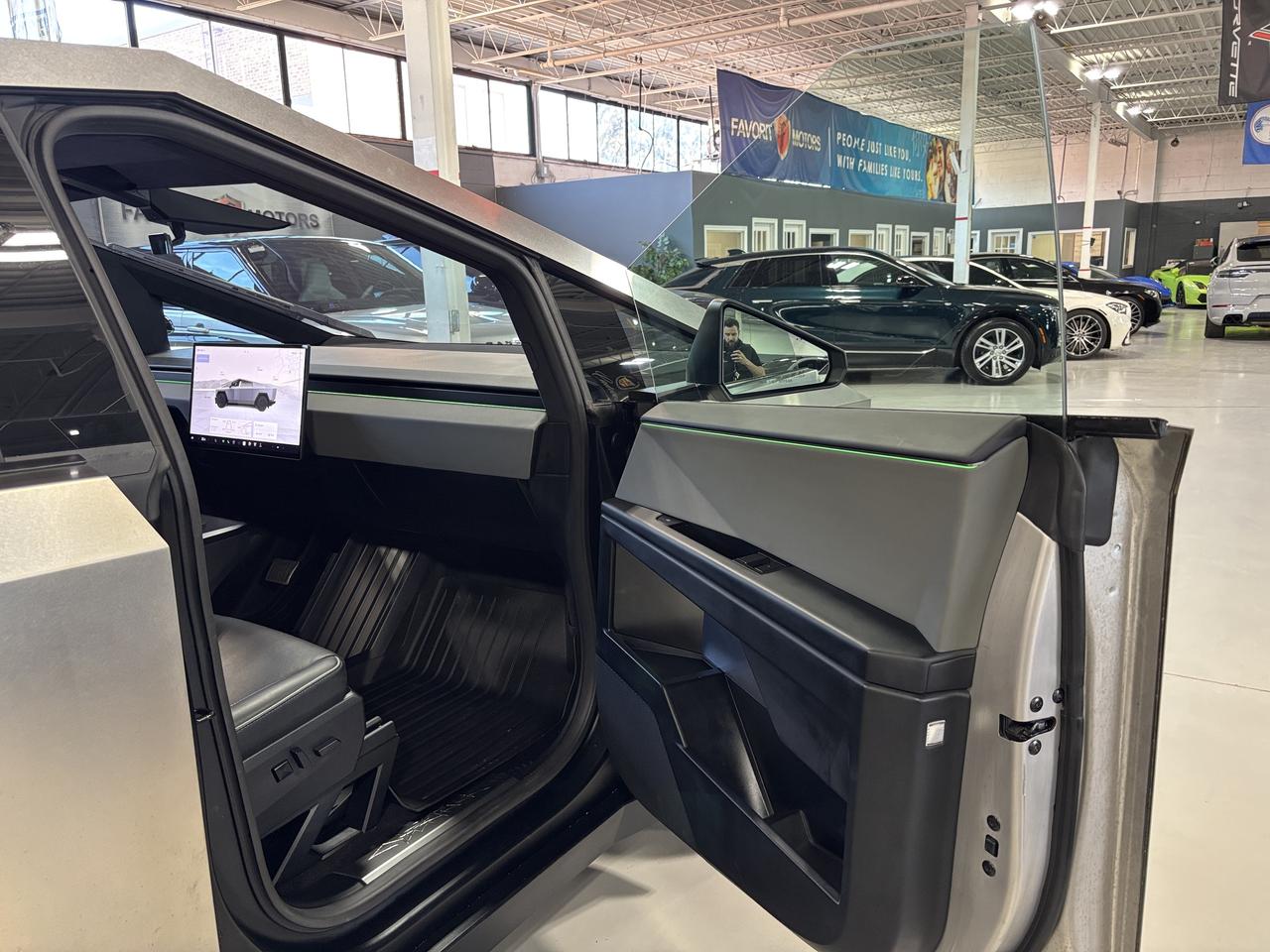 2024 Tesla Cybertruck AWD|FOUNDATIONSERIES|FULLSELFDRIVING|NAV|AMBIENT|+ Photo