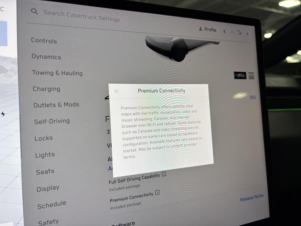 2024 Tesla Cybertruck AWD|FOUNDATIONSERIES|FULLSELFDRIVING|NAV|AMBIENT|+ Photo
