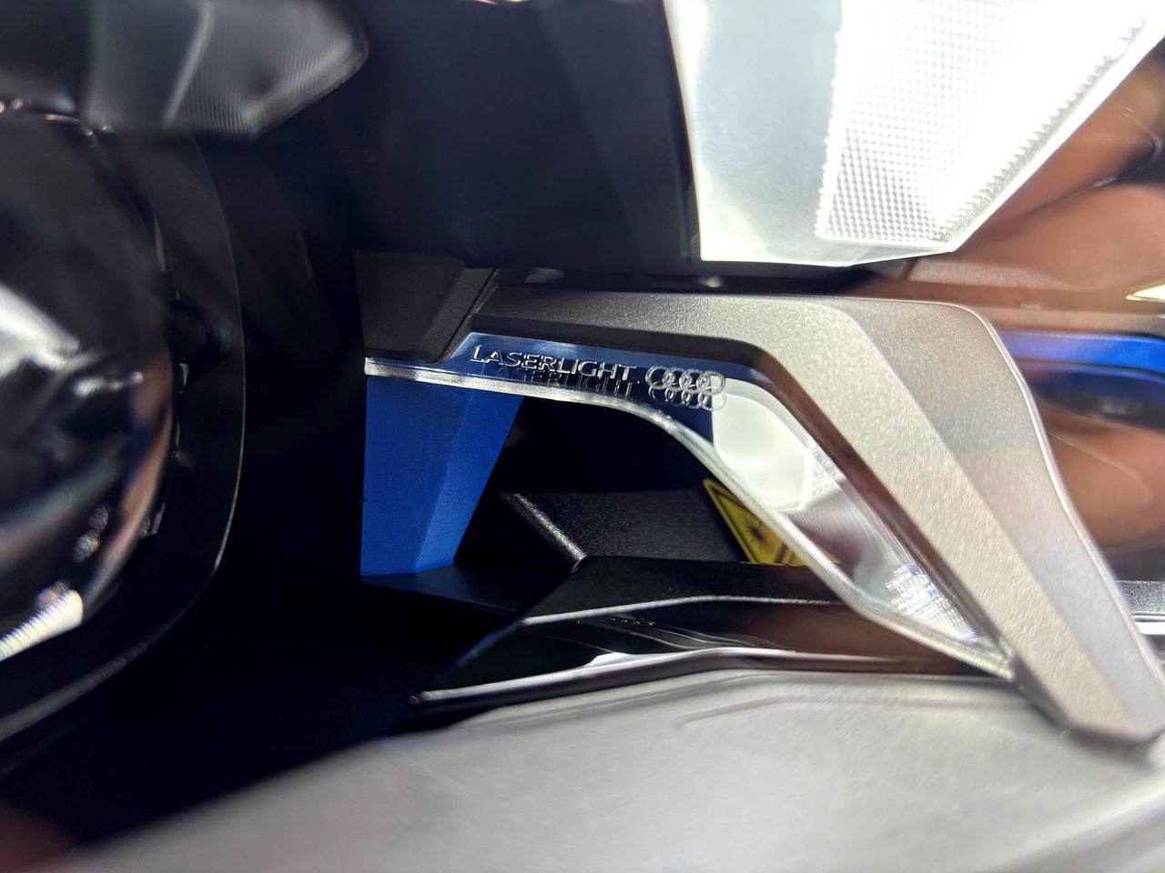 2025 Audi RS e-tron GT Performance|QUATTRO|FORGEDCARBON|CERAMICBRAKES|HUD Photo3