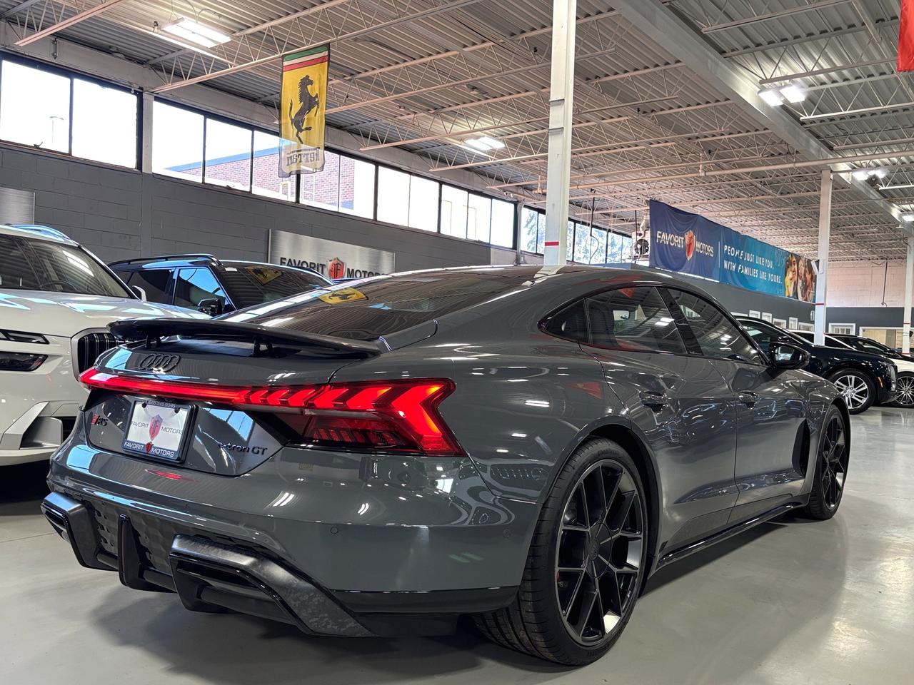 2025 Audi RS e-tron GT Performance|QUATTRO|FORGEDCARBON|CERAMICBRAKES|HUD Photo