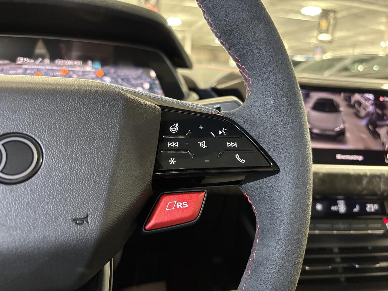 2025 Audi RS e-tron GT Performance|QUATTRO|FORGEDCARBON|CERAMICBRAKES|HUD Photo