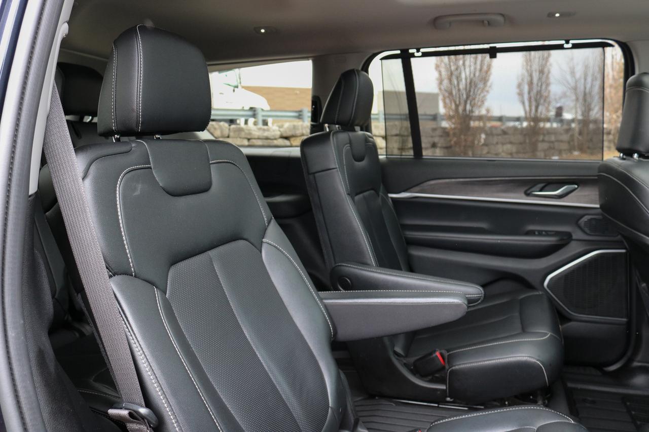 2024 Jeep Grand Cherokee L Limited 4x4 | NAVIGATION | REMOTE START | ALPINE Photo